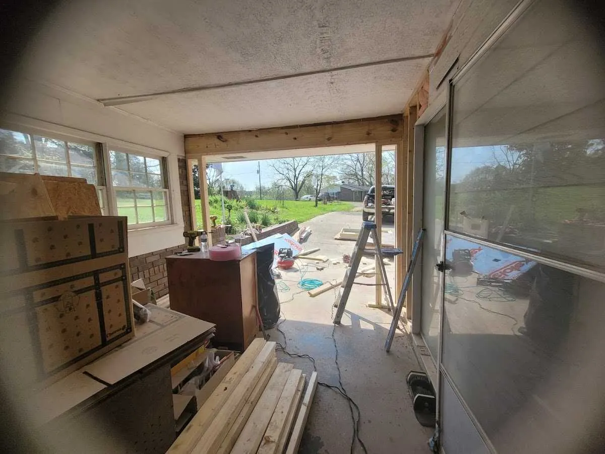 Air movers and dehumidifier for Drying & Dehumidification in Harrah